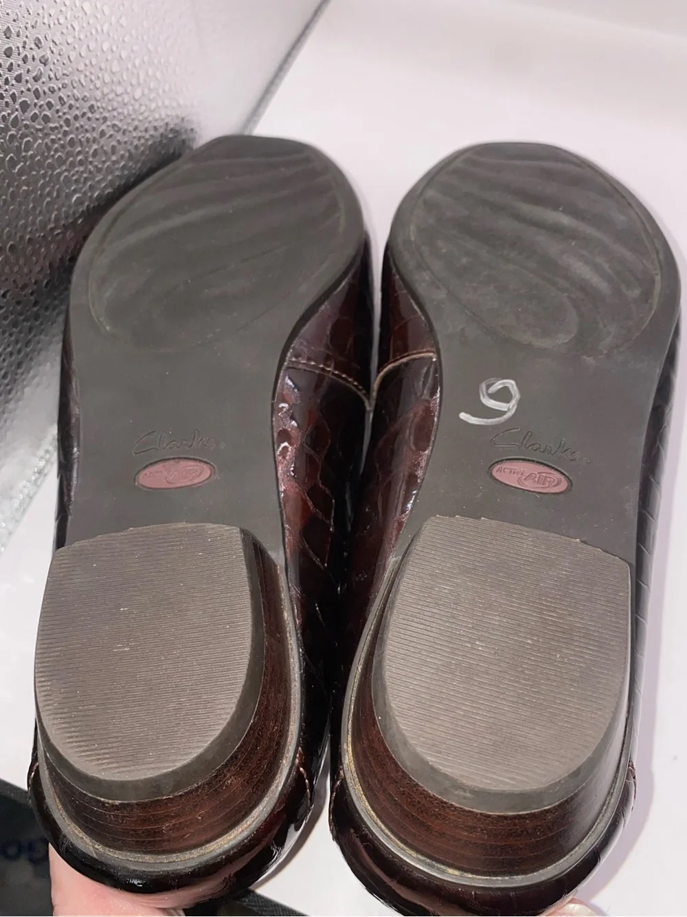 Clarks Croc-Embossed Loafers -‎ Brown